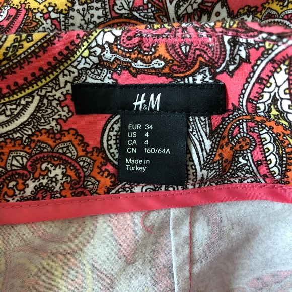 High Rise Paisley Shorts - Picture 5 of 6